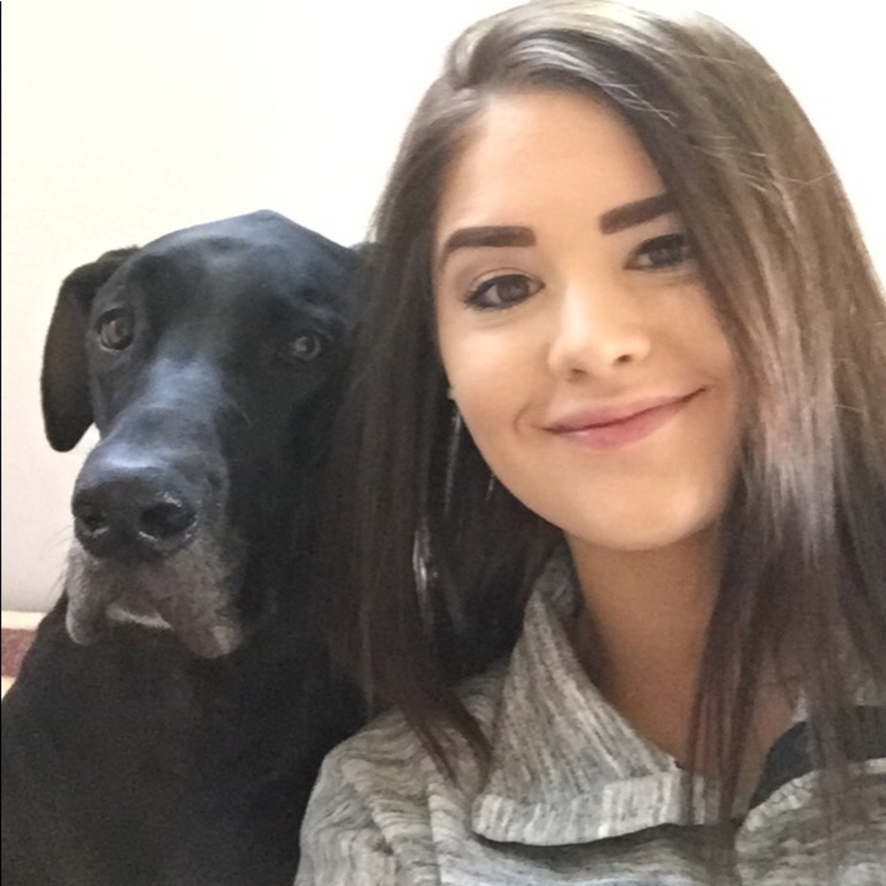 Meet your Posher, Cassie